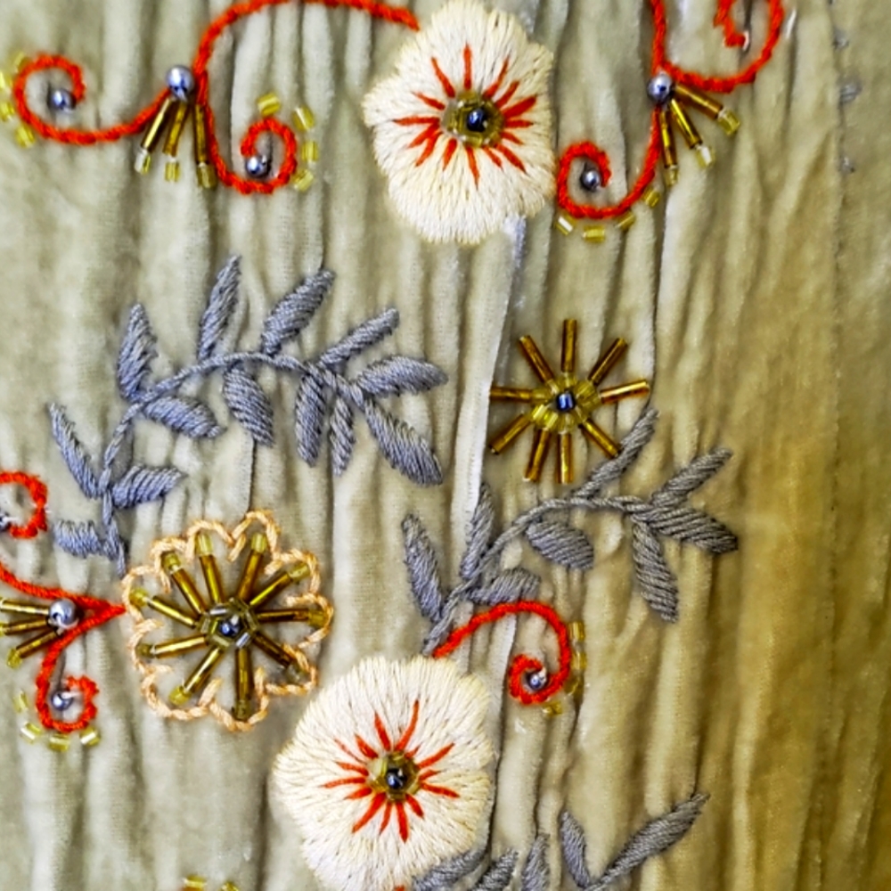 Vintage embroidered skirt